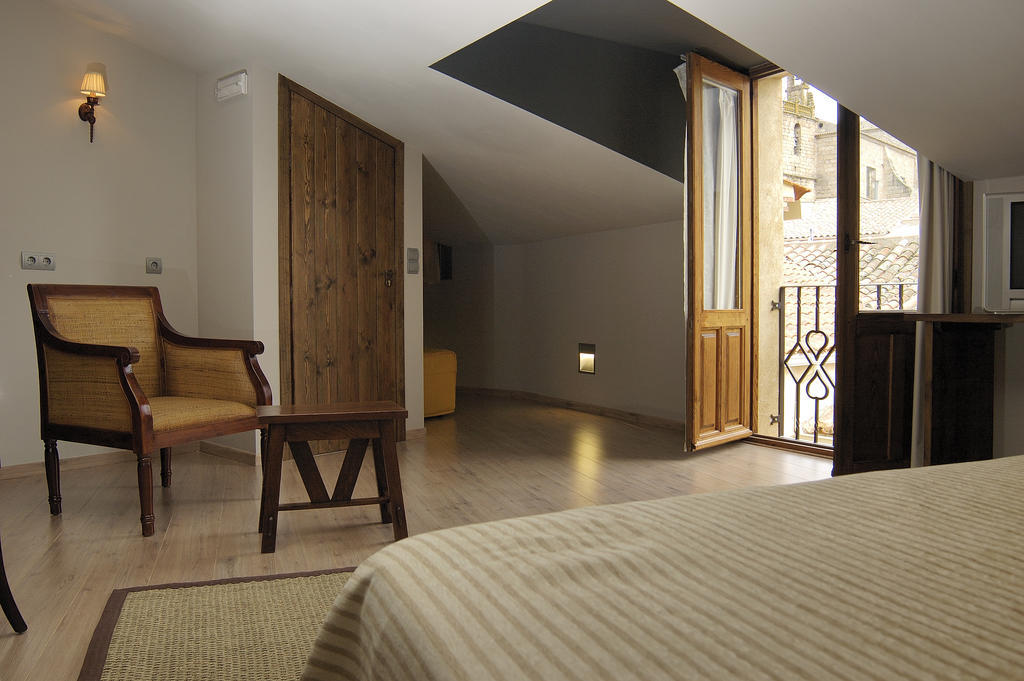Casa Rural La Botica Oropesa Room photo